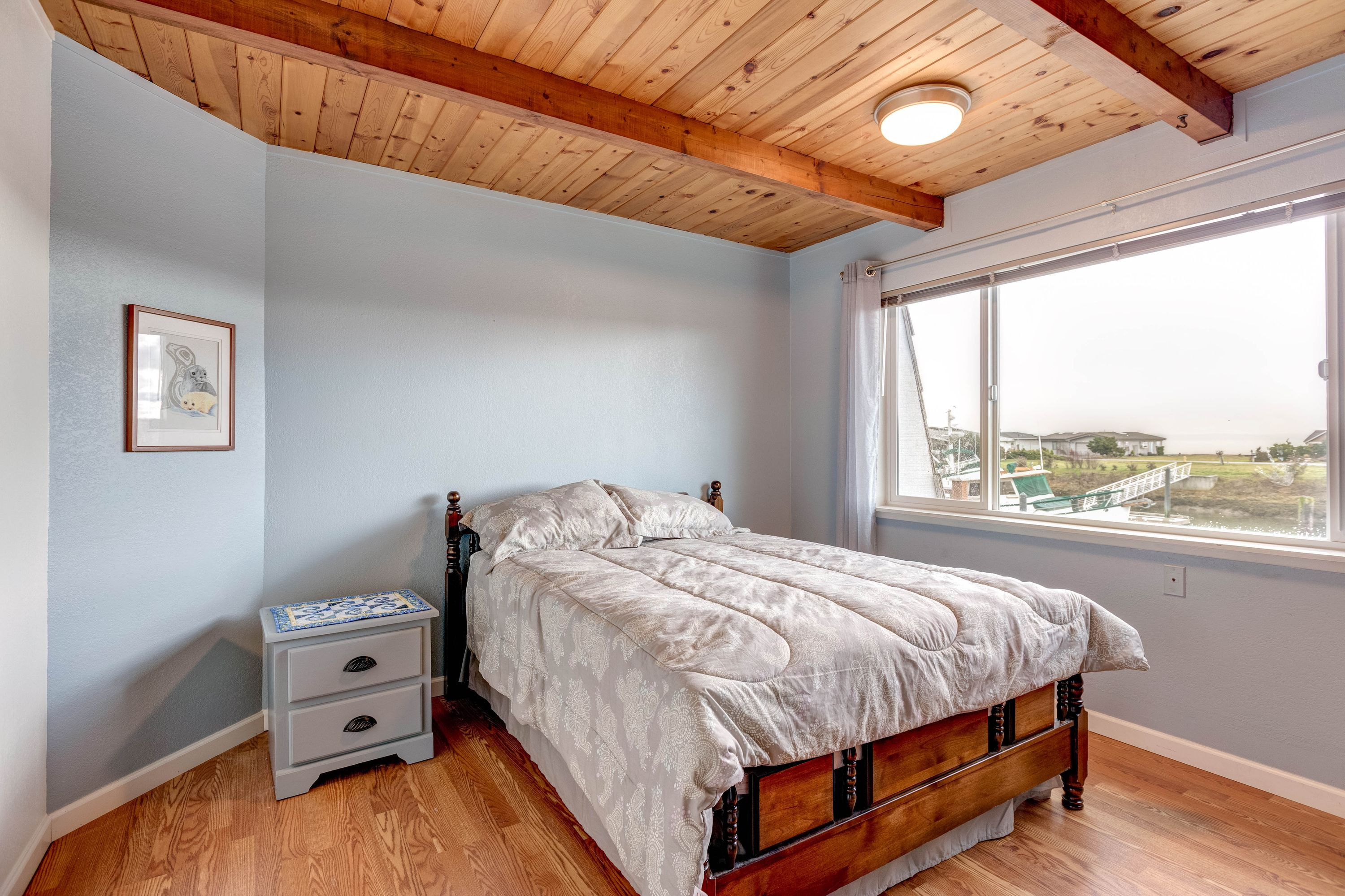 2216 Mariners Cove, Oak Harbor, WA 98277 Snowberry Lane Photography