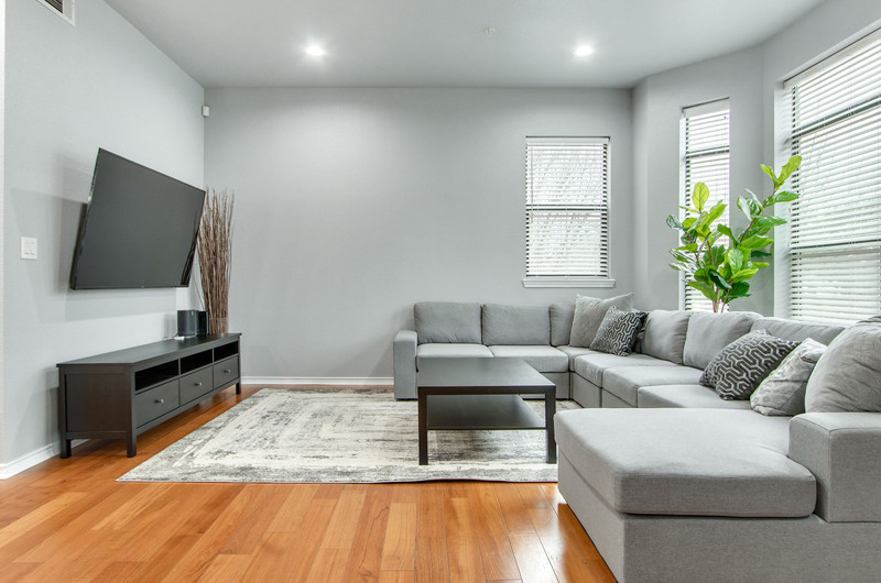 1203 Beaconsfield Lane Unit 205, Arlington, TX 76011 Unique Exposure