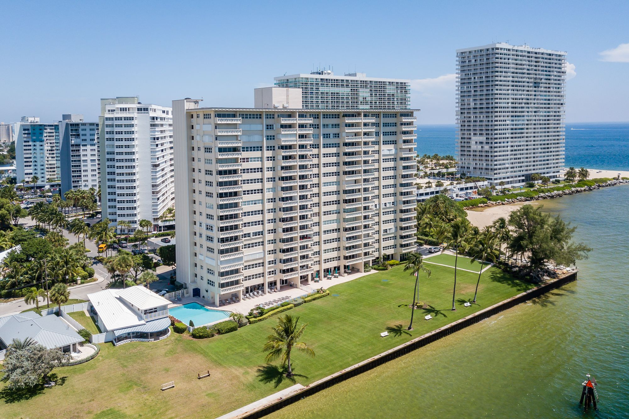 2100 South Ocean Drive 4CD, Fort Lauderdale, FL 33316 Horizon