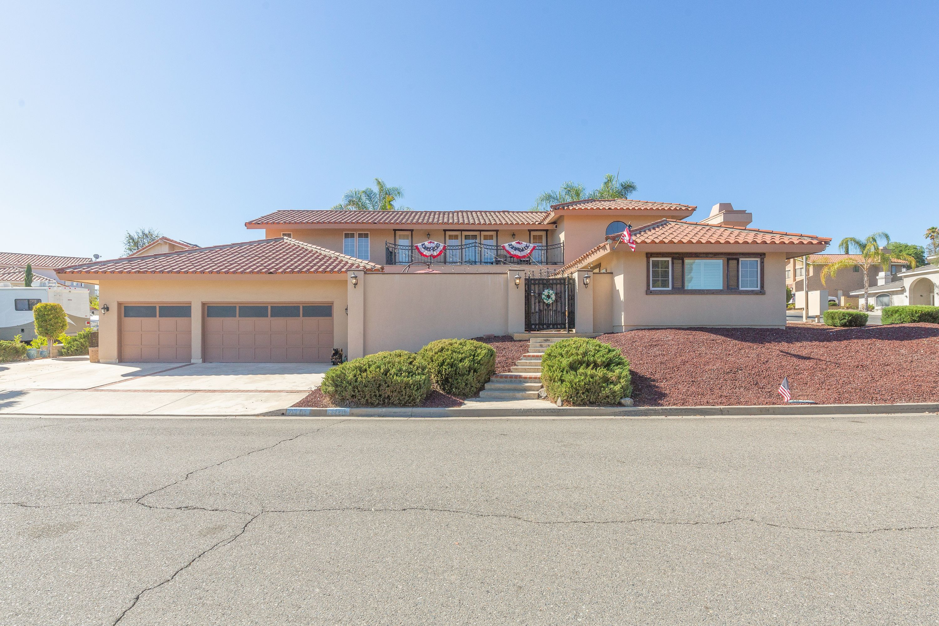 22441 Village Way Drive, Canyon Lake, CA 92587 Media Dreams LLC Tour