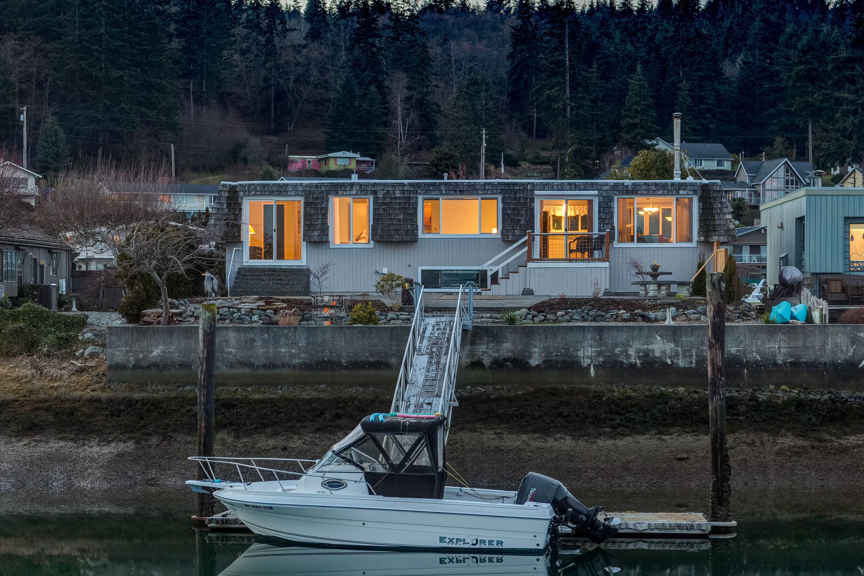 2216 Mariners Cove, Oak Harbor, WA 98277 Snowberry Lane Photography