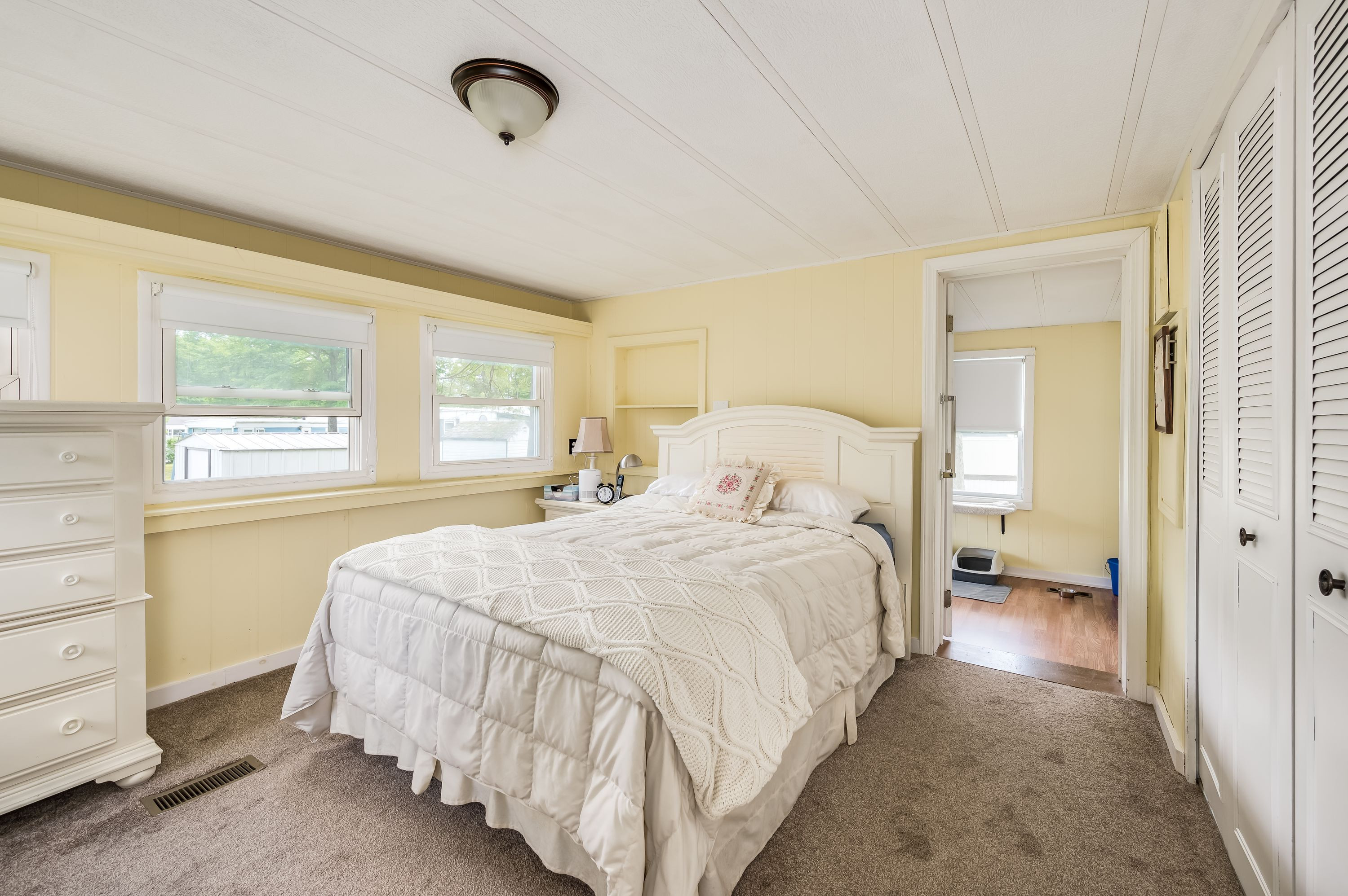 16 South Dewberry Lane, Rochester, NH 03867 GoodLight Tour