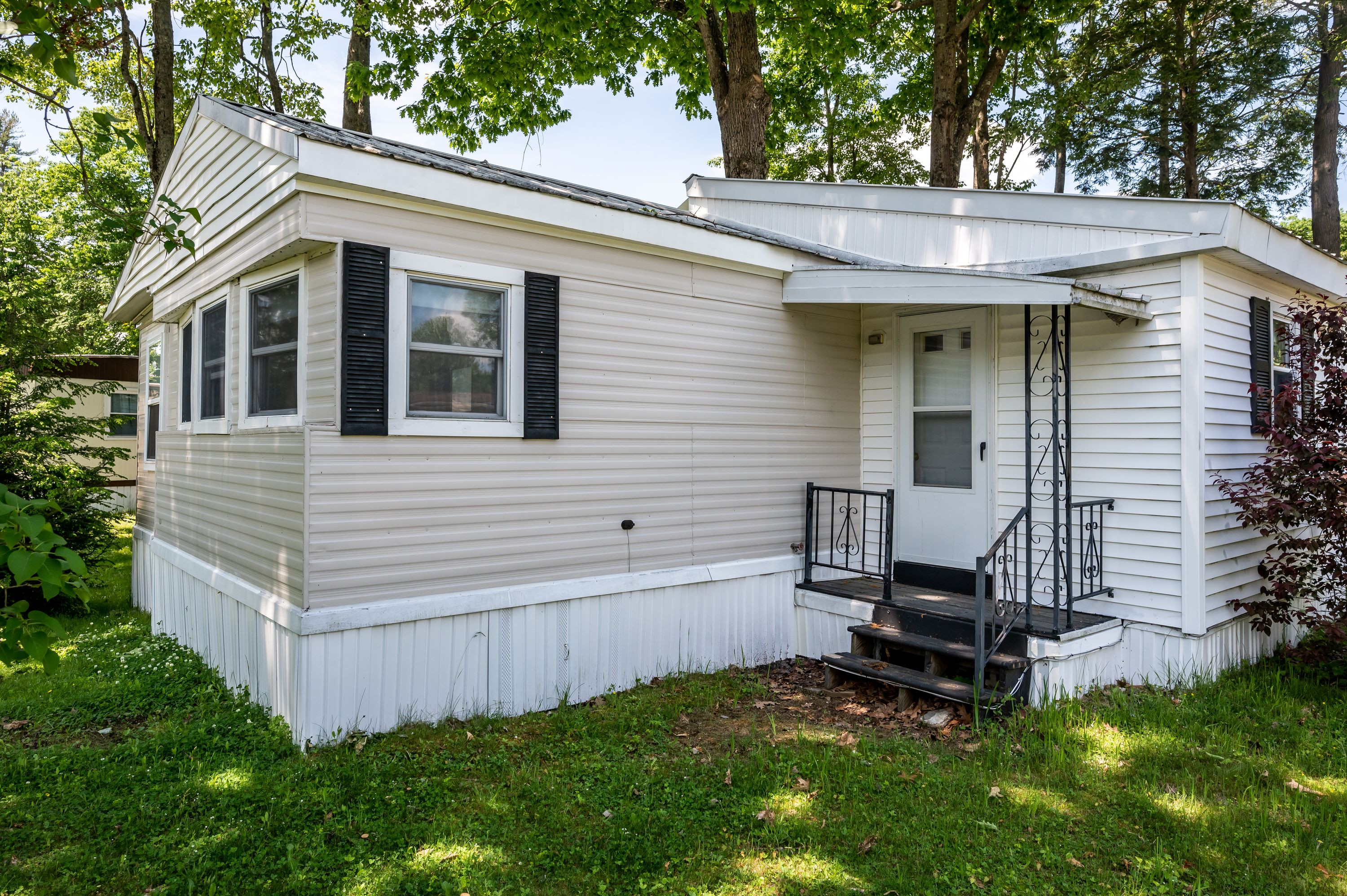 16 South Dewberry Lane, Rochester, NH 03867 GoodLight Tour