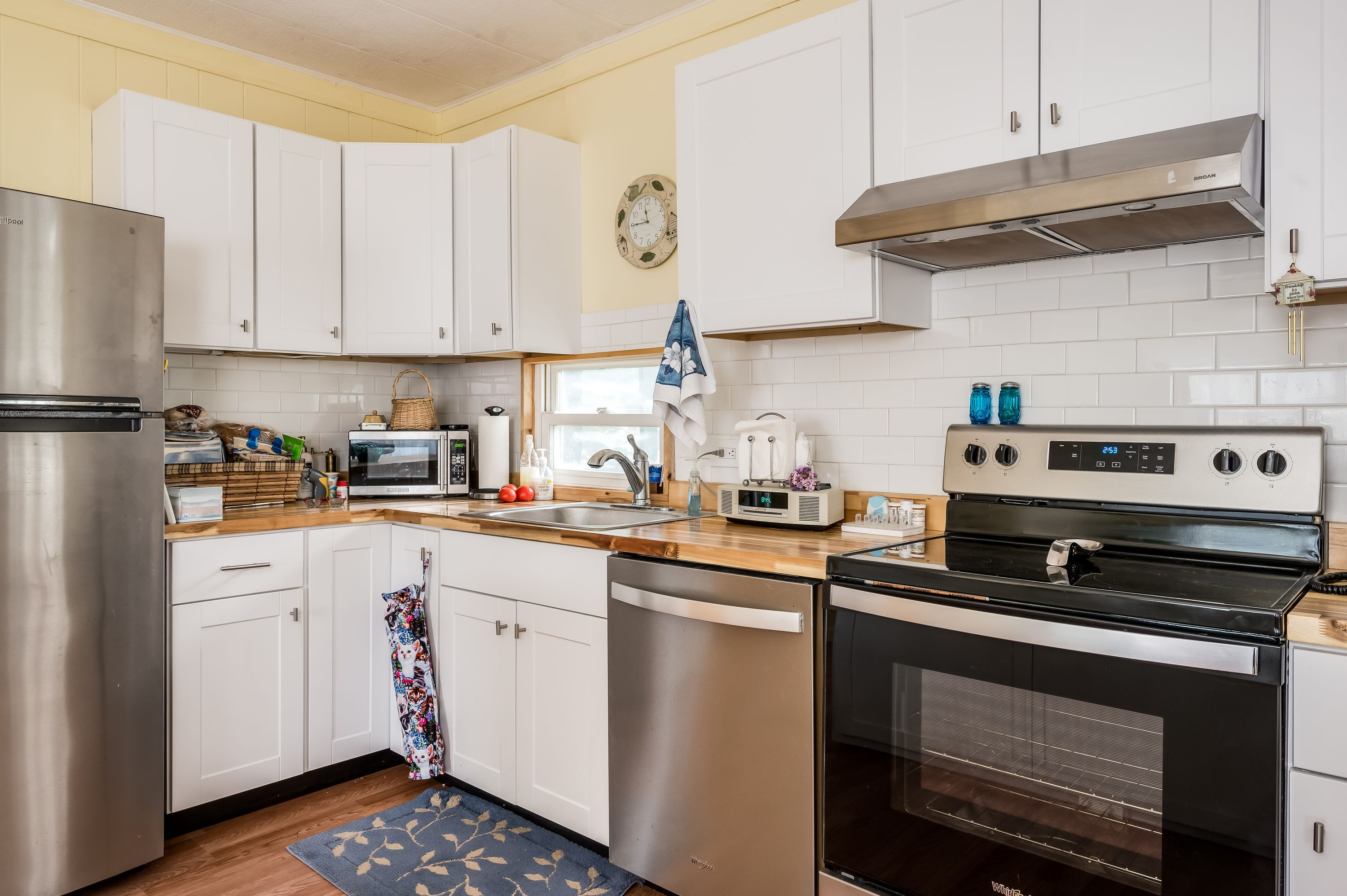 16 South Dewberry Lane, Rochester, NH 03867 GoodLight Tour