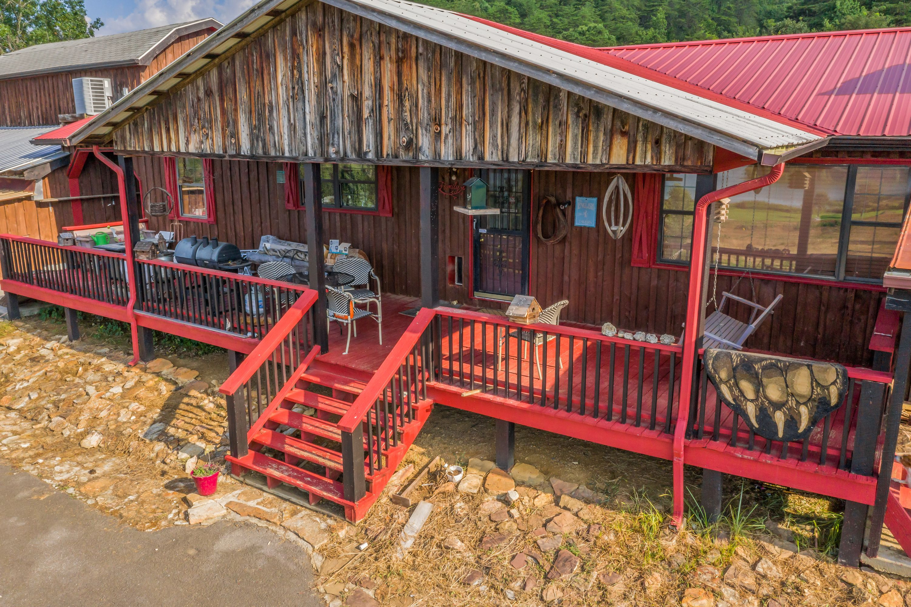 983 County Line Road, Mooresburg, TN 37811 Real Photography Tour