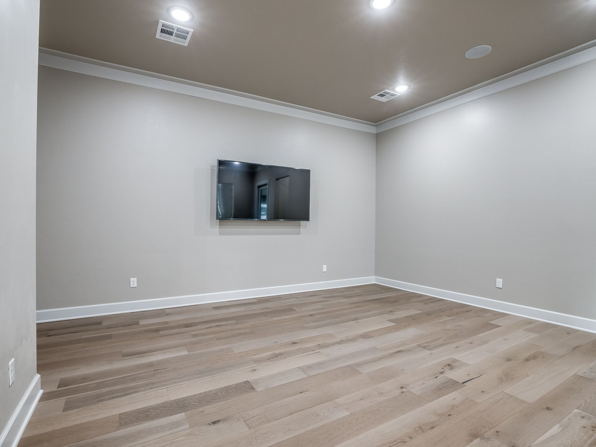 5209 Deerfield Drive, Edmond, OK Peak RES Tour