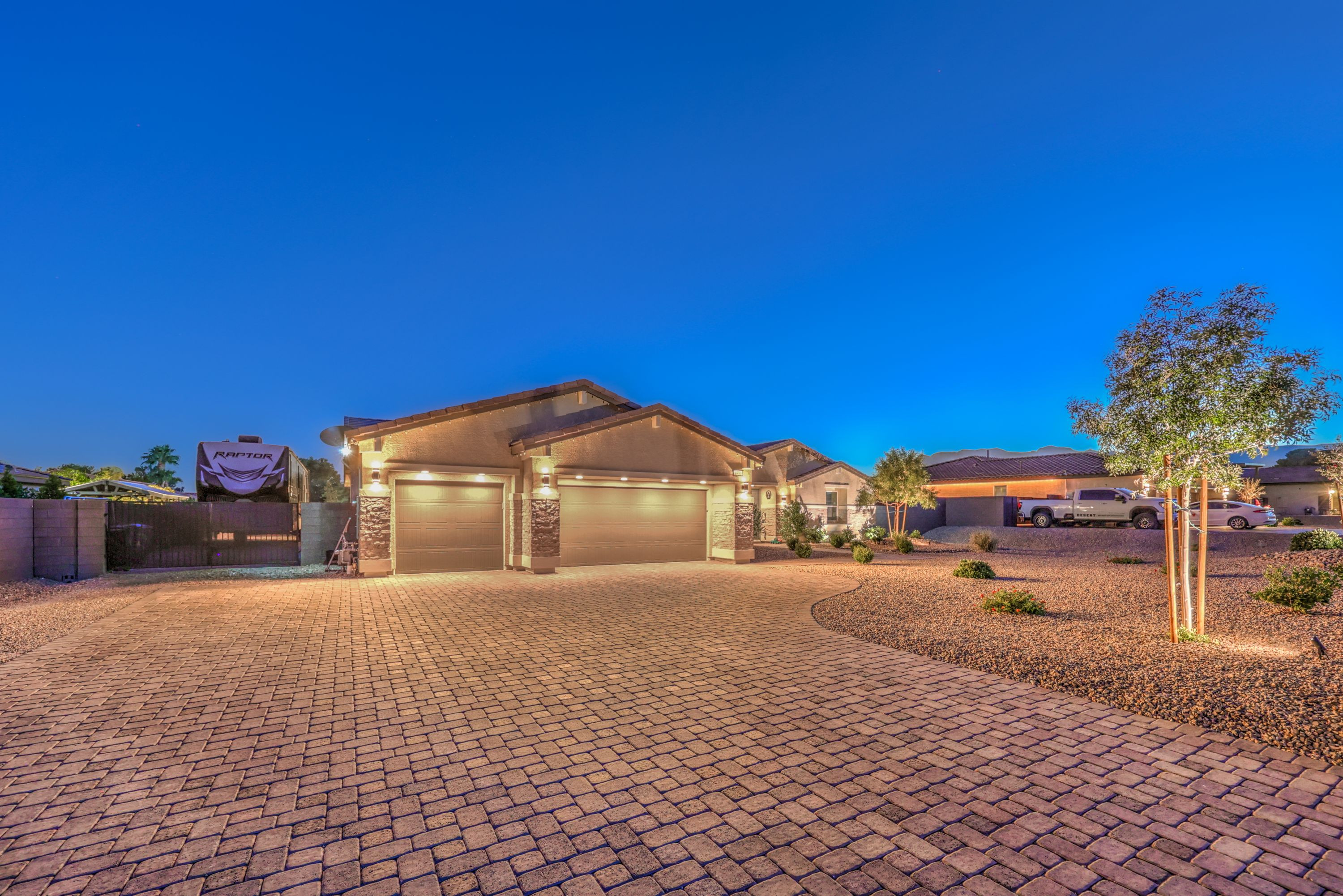 8931 West Hammer Lane, Las Vegas, NV 89149 Neon Sun Photography Tour