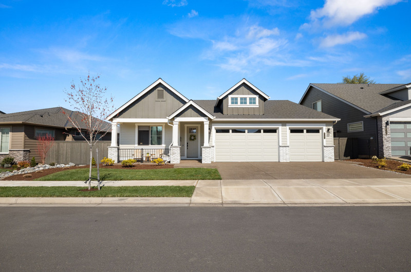 8167 Southeast Reddington Street, Hillsboro, OR 97123 503 Real Estate